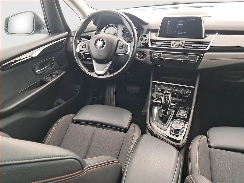 BMW Řada 2 (2019) 218i Gran Tourer, Automat - fotka 7 z 18