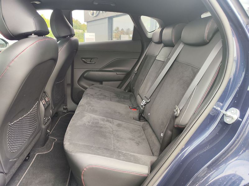 Hyundai Kona EV/65kWh N-Line Premium AT - fotka 15 z 38