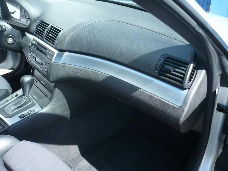 BMW Řada 3 E46 328i 142Kw Klima - fotka 21 z 34