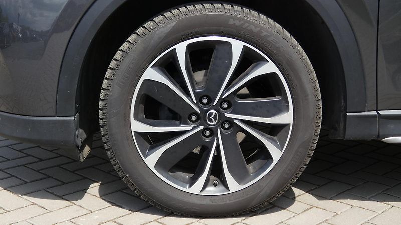 Mazda CX-5 2.5 Skyactiv AWD aut. Revoluti - fotka 24 z 25