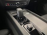 Volvo V60 (2026) B4 AUT DARK PLUS - náhled 34