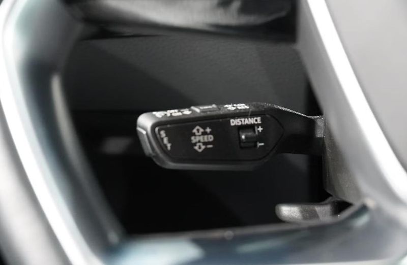 Audi Q8 e-tron 55 Q Panorama Kamera Ambient  - fotka 17 z 17