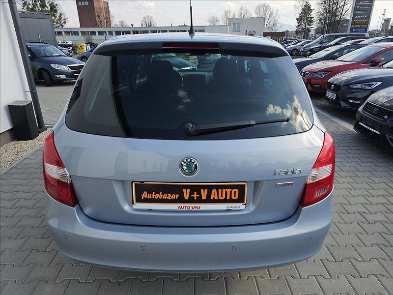 Škoda Fabia II 1,2TSi 77KW Ambiente - fotka 7 z 42