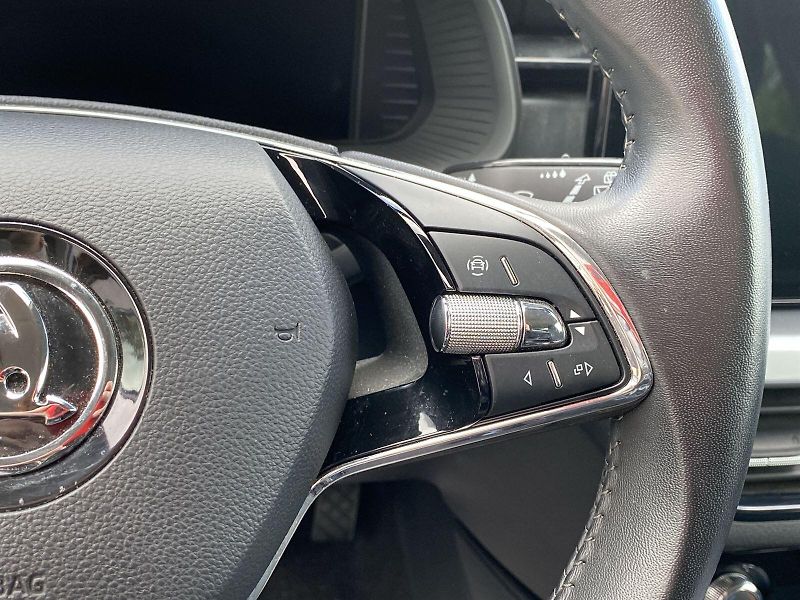 Škoda Scala (2023) 1.0 TSI DSG Ambition - fotka 19 z 31