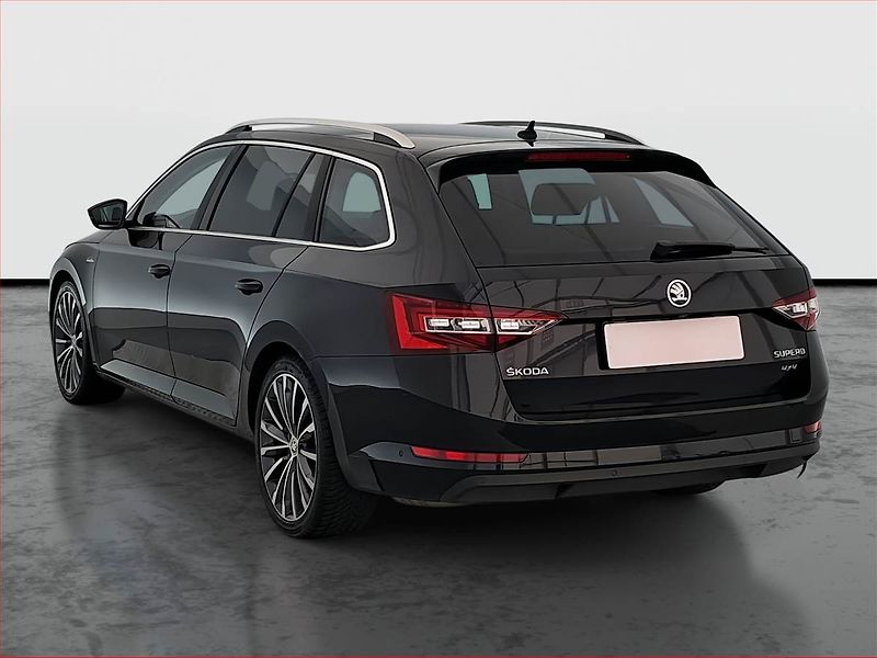 Škoda Superb (2017) Laurin&Klement 2.0 TDI 4x4 - fotka 4 z 16