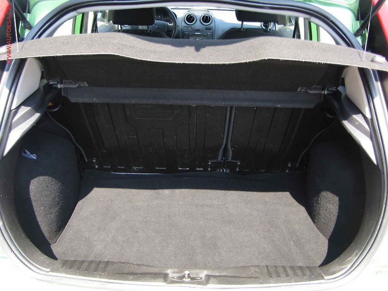 Ford Fiesta (2006) 1.25i, AC - fotka 7 z 14