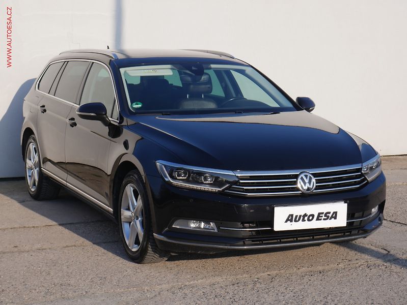 Volkswagen Passat (2018) 2.0TDi, AT, navi, masáž - fotografie inzerátu