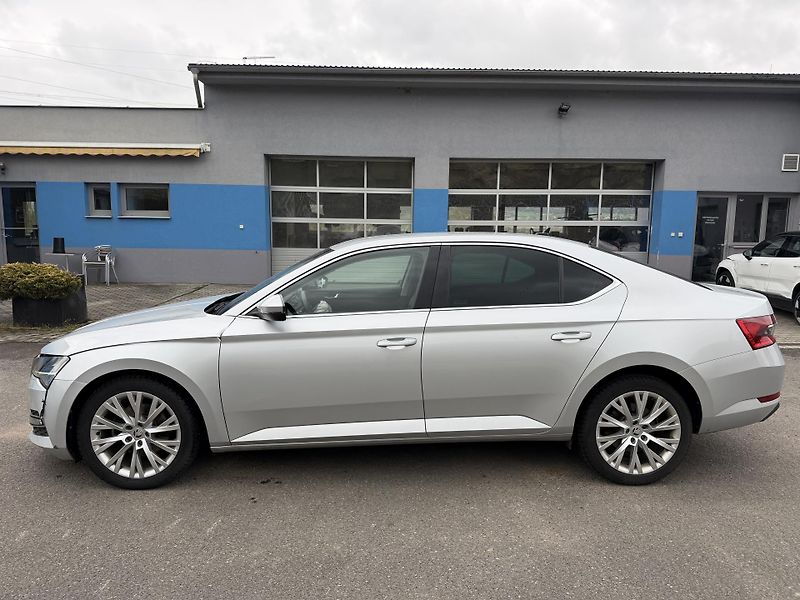 Škoda Superb 2,0TDi 147kW 4x4 automat navi  - fotka 7 z 17