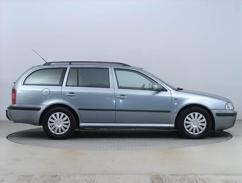 Škoda Octavia (2002) Ambiente 1.9 TDI, Eko.zaplacen - fotka 6 z 14