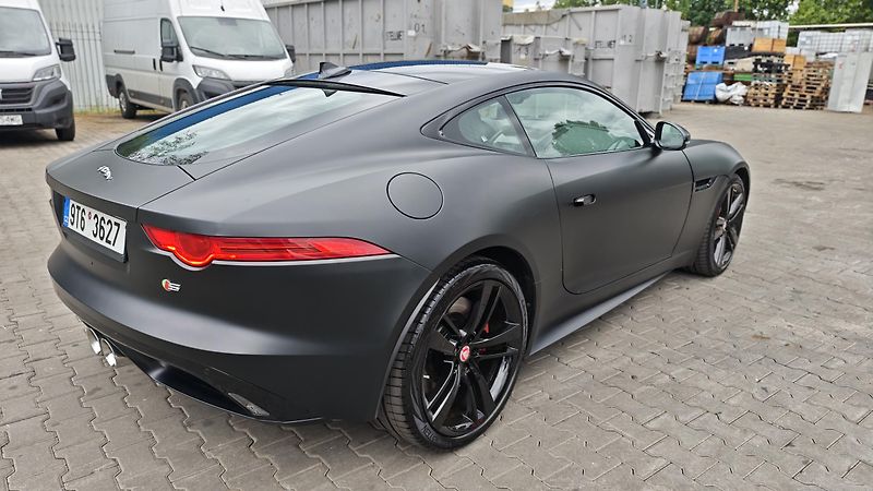Jaguar F-Type (2015) Jaguar F-Type 3.0 V6 S/C 380PS - fotka 8 z 11