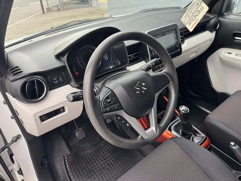 Suzuki Ignis 1,2DualJet 4x4 - fotka 7 z 15
