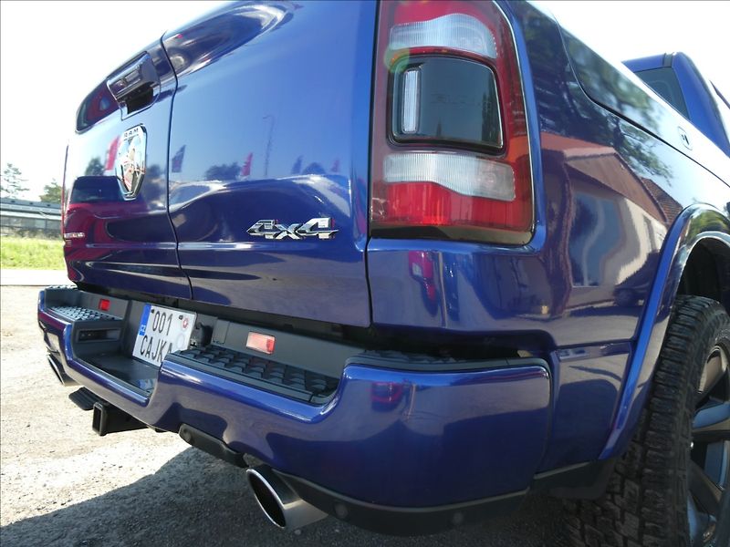 RAM 1500 5,7 HEMI LIMITED,1.maj.,DPH,ČR - fotka 11 z 60