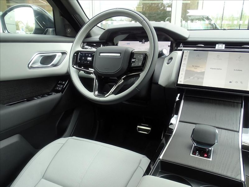 Land Rover Range Rover Velar 3,0 D300 DYNAMIC SE AWD - fotka 12 z 30
