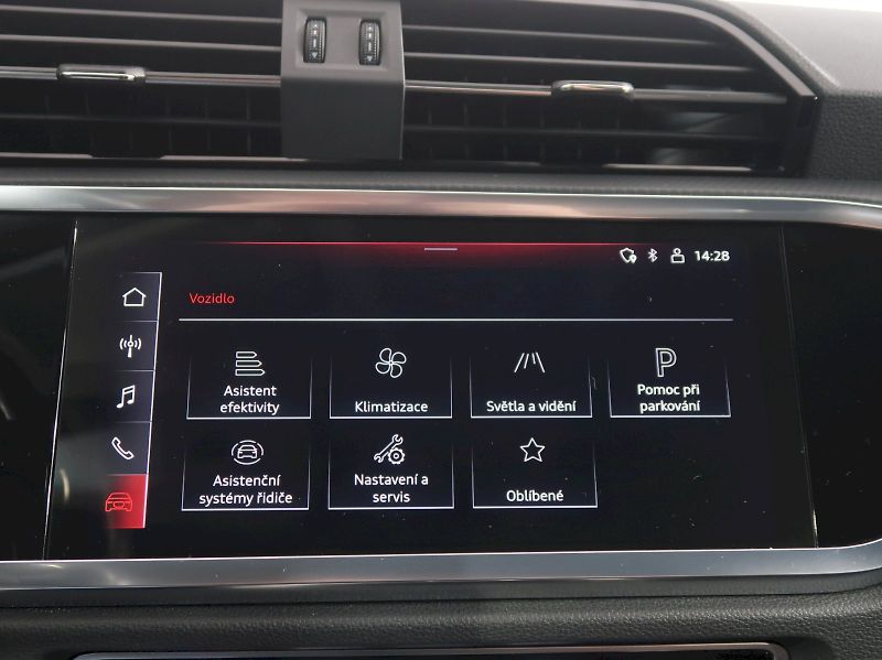 Audi Q3 (2022) ADVANCED 2.0TDI 110KW S-TRONIC - fotka 25 z 37