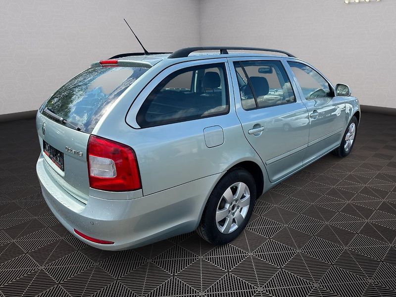 Škoda Octavia (2010) 1.4Tsi 90kw - fotka 7 z 28