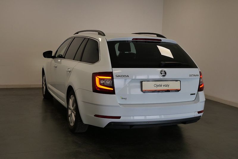 Škoda Octavia - fotka 7 z 23