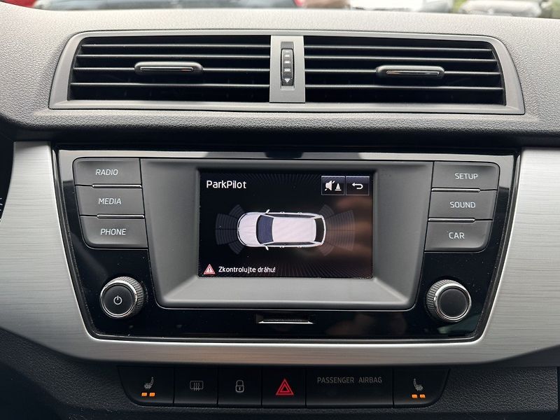 Škoda Fabia (2017) 1.2TSi Style Digi Klima - fotka 13 z 50