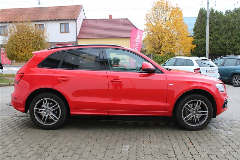 Audi Q5 3,0 TDI Quattro S-line panoram - fotka 3 z 4