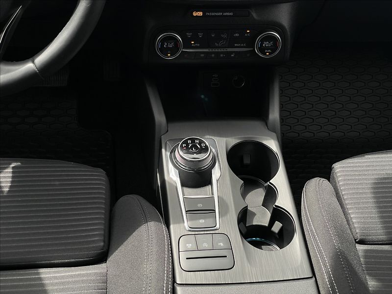 Ford Focus 1,5 Ecoblue A8 Titanium Style - fotka 12 z 23