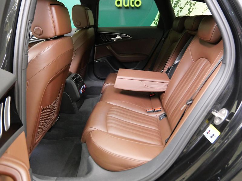 Audi A6 Avant - fotka 27 z 30