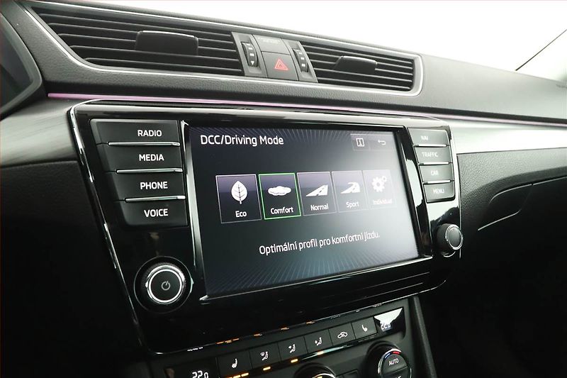 Škoda Superb (2016) Style 2.0 TDI, 4X4, Kůže - fotka 9 z 19