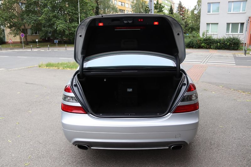 Mercedes-Benz Třídy S S 600 L 5.5 V12 AMG 380kW - fotka 43 z 50