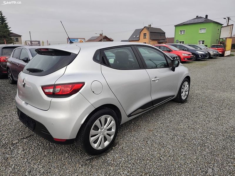 Renault Clio (2015) - fotka 8 z 30