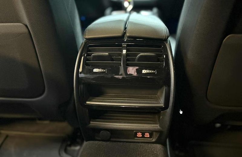 BMW Řada 5 530e xDrive M-Sport Taž. Kam. - fotka 19 z 24