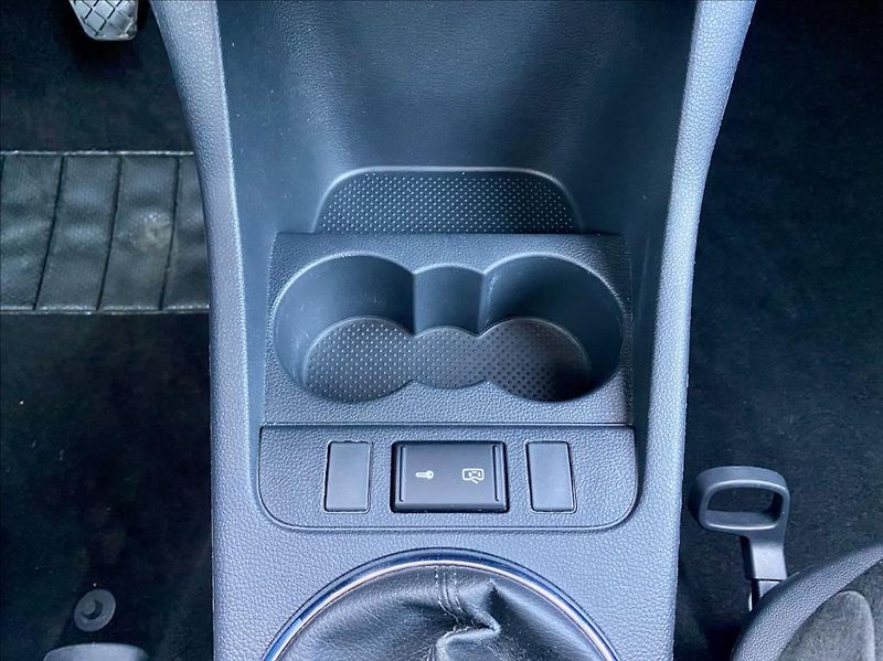 Škoda Fabia 1,6 TDI CR 55kW Active Combi - fotka 29 z 38