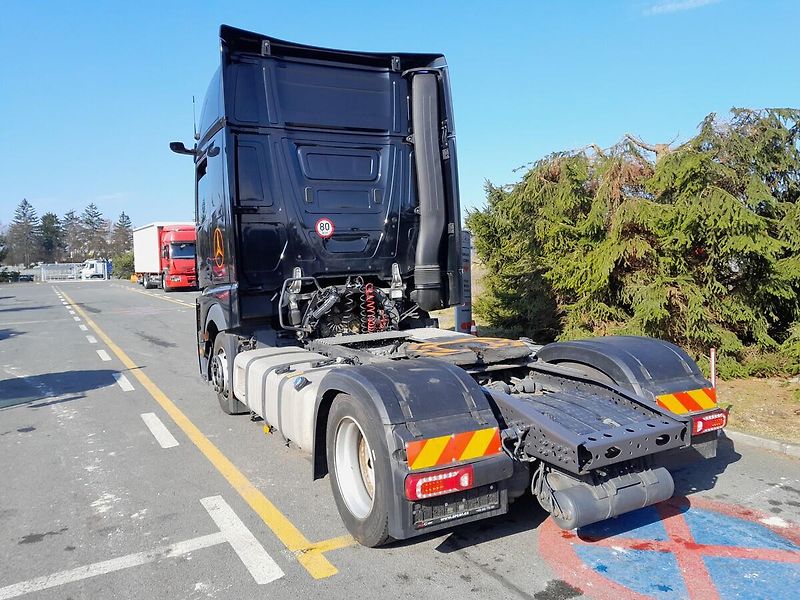 Mercedes-Benz Actros1848 GigaSpace LowDeck - fotka 5 z 46