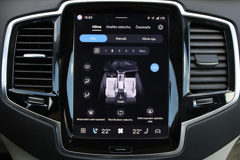 Volvo XC90 2,0 B5  ULTIMATE,7.MÍST,ZÁRUKA - fotka 18 z 47