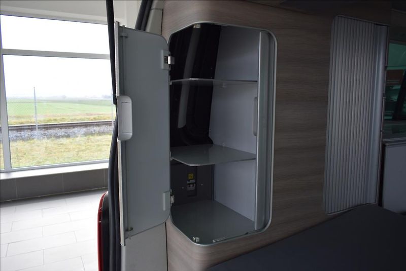 Volkswagen California 2,0 TDI, NAVI,serviska, - fotka 19 z 44