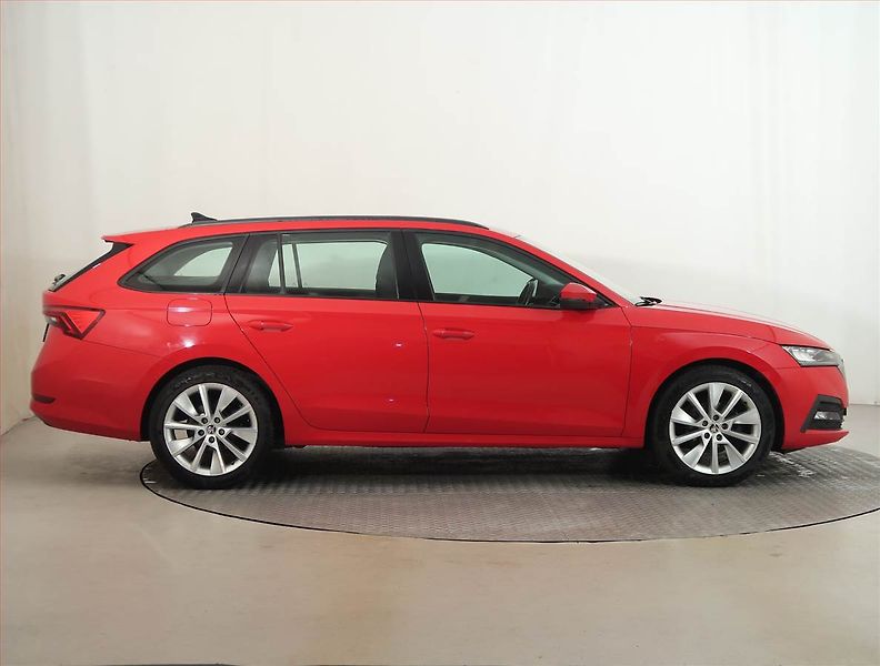 Škoda Octavia (2020) 1.5 TSI, Serv.kniha, Tempomat - fotka 6 z 15