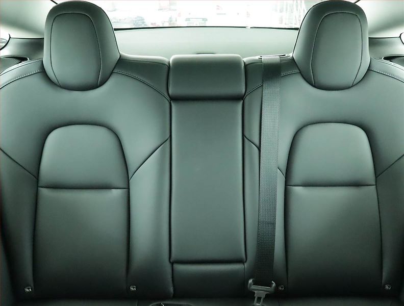 Tesla Model 3 (2023) Standard Range LFP, SoH 96% - fotka 10 z 23