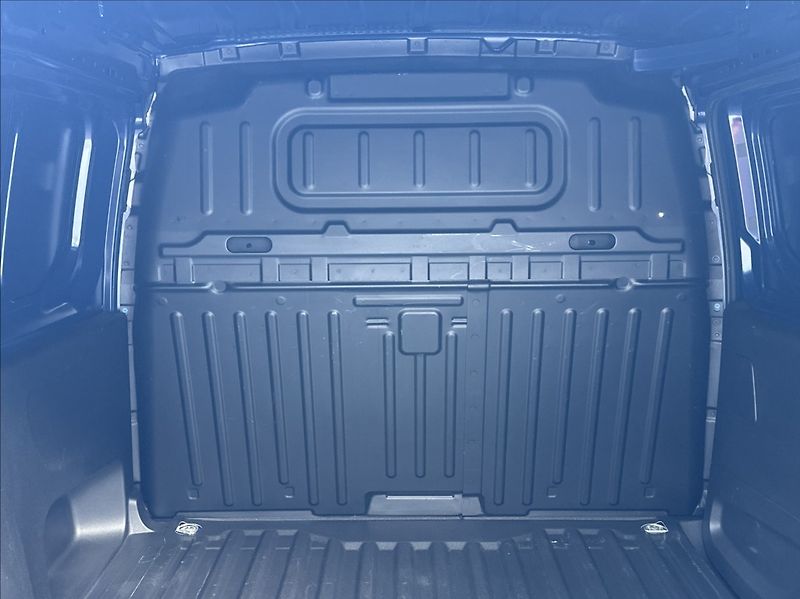 Peugeot Partner 1,5 BlueHDI 102PS  Van Active - fotka 37 z 53