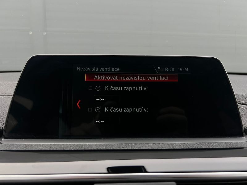 BMW Řada 4 (2019) 420d Gran Coupé-2xALU KOLA - fotka 41 z 49