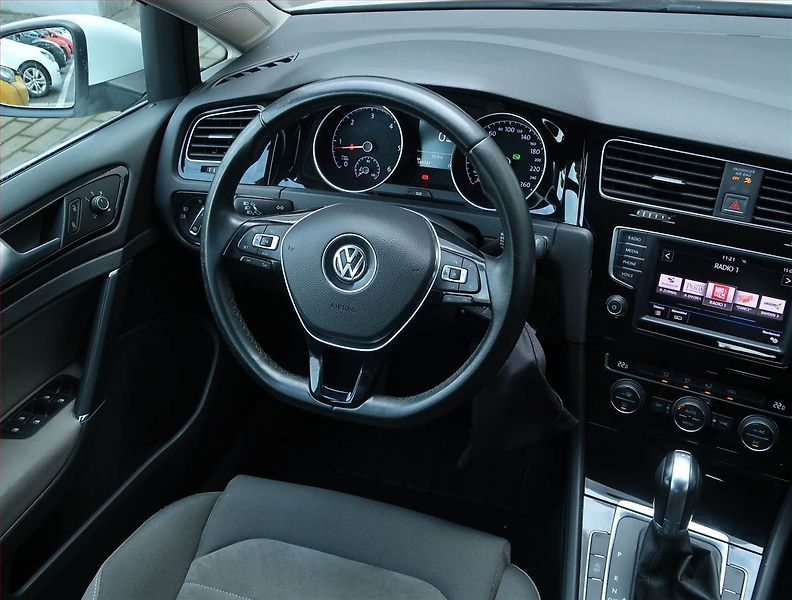 Volkswagen Golf (2017) Highline 2.0 TDI, Automat - fotka 7 z 19