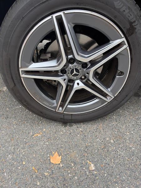 Mercedes-Benz GLC (2021) 300 de 4 matic - fotka 24 z 31