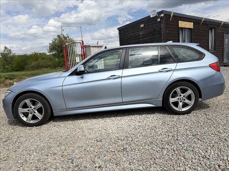 BMW Řada 3 2,0 XDRIVE NAVI,LED,PANO,DPH - fotka 8 z 39