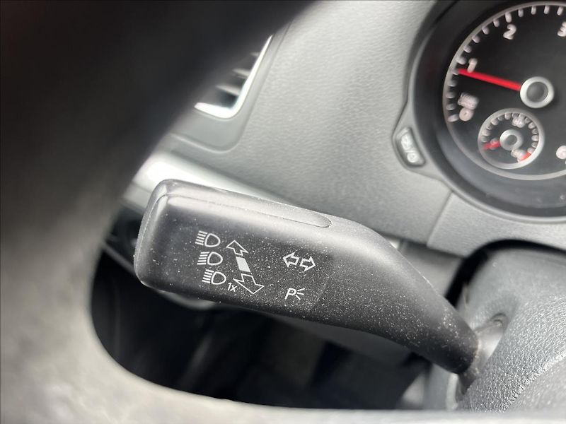 Volkswagen Sharan 2,0 TDi DSG 130KW KLIMA SERVIS - fotka 24 z 38