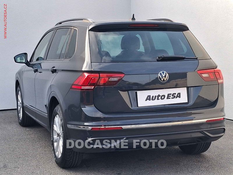 Volkswagen Tiguan (2021) 1.5 TSi, Life, DSG, kamera - fotka 6 z 17
