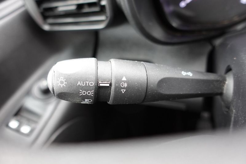 Toyota ProAce 1.5 D4-D 100 - 6 MT Active Car - fotka 19 z 25