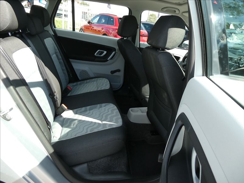Škoda Fabia 1,6 i 1.MAJITEL,závěs,serviska - fotka 26 z 59