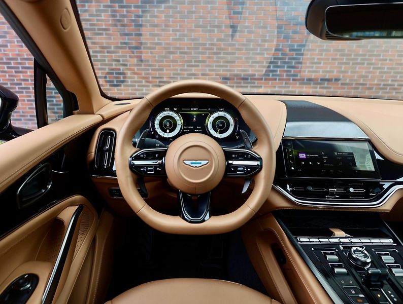 Aston Martin DBX (2025) 707, 4.0 V8 707PS Minotaur  - fotka 31 z 54