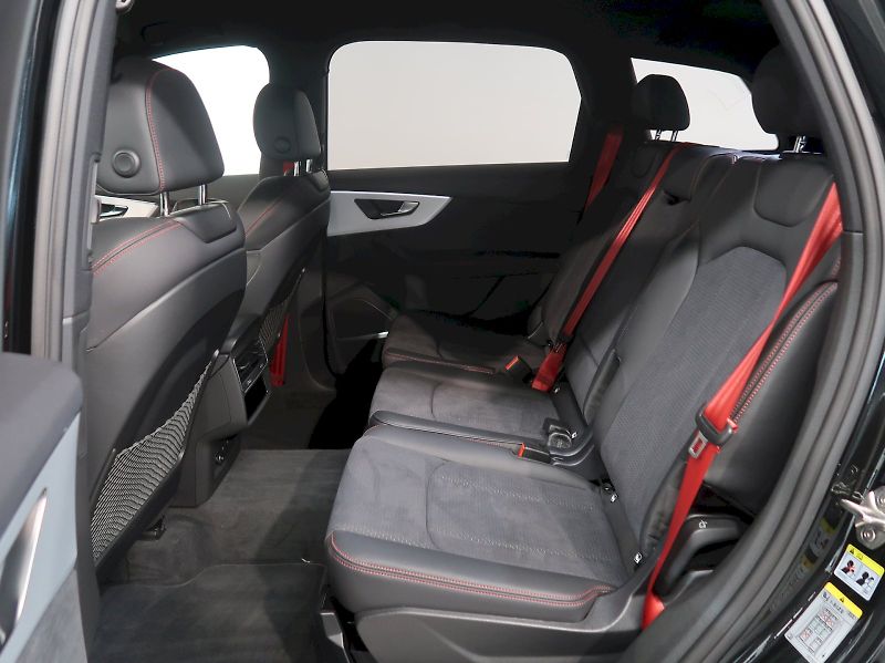 Audi Q7 (2025) S-LINE 50TDI 210KW QUATTRO 7MÍ - fotka 14 z 46
