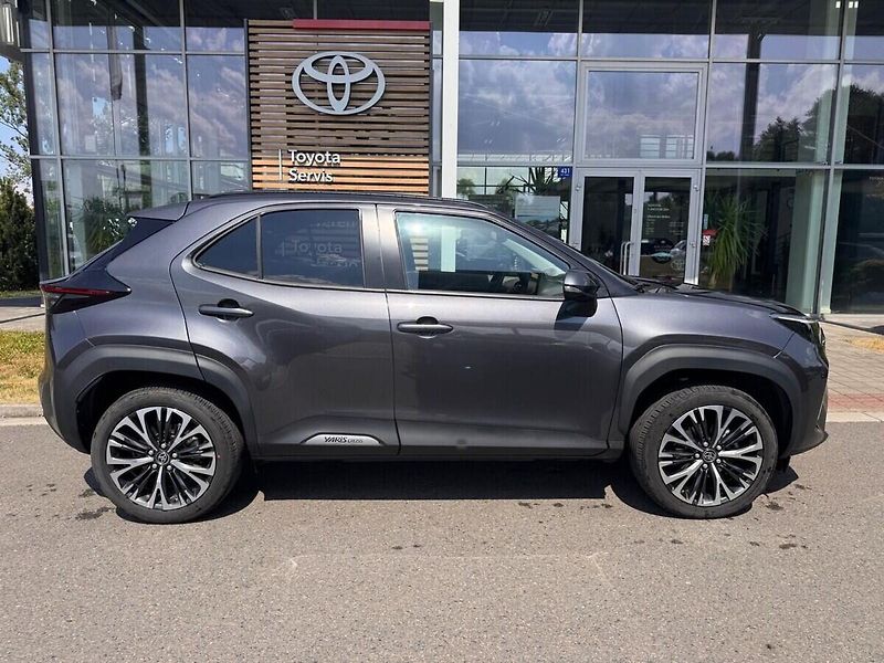Toyota Yaris Cross 1.5 Executive 4x2 - fotka 2 z 13