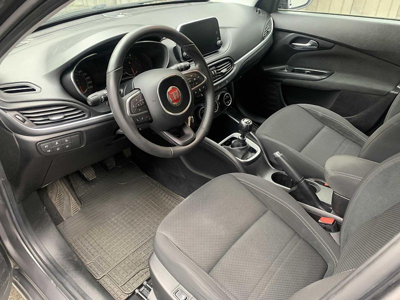 Fiat Tipo 1.6 MJTD 88 kW ACC NAVI KAMERA - fotka 9 z 18