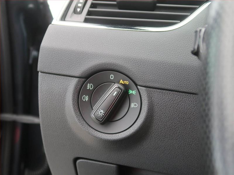 Škoda Octavia (2019) 2.0 TDI, Automat, Serv.kniha - fotka 18 z 18