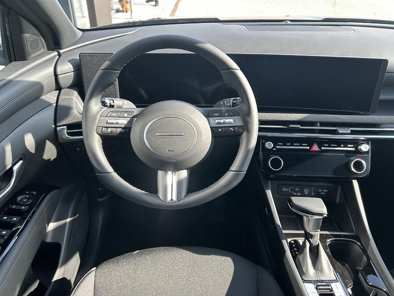 Hyundai Tucson 4×2 110 kW DCT GO CZECH PLUS! - fotka 12 z 31