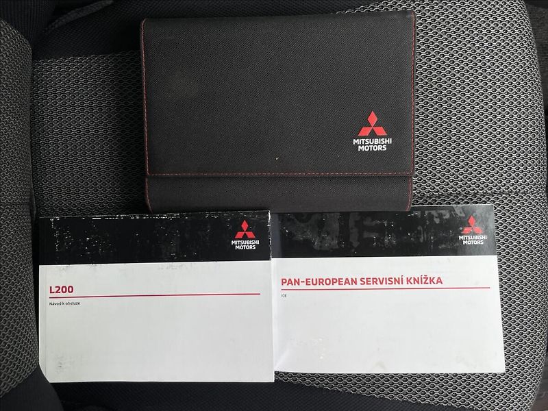 Mitsubishi L200 2,3 DI-D 4WD Double Cab TAŽNÉ - fotka 18 z 23